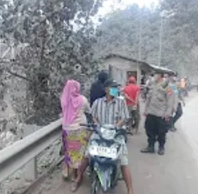Polda Jatim Sarankan Warga Waspada dan Antisipasi Letusan Sekunder Gunung Semeru