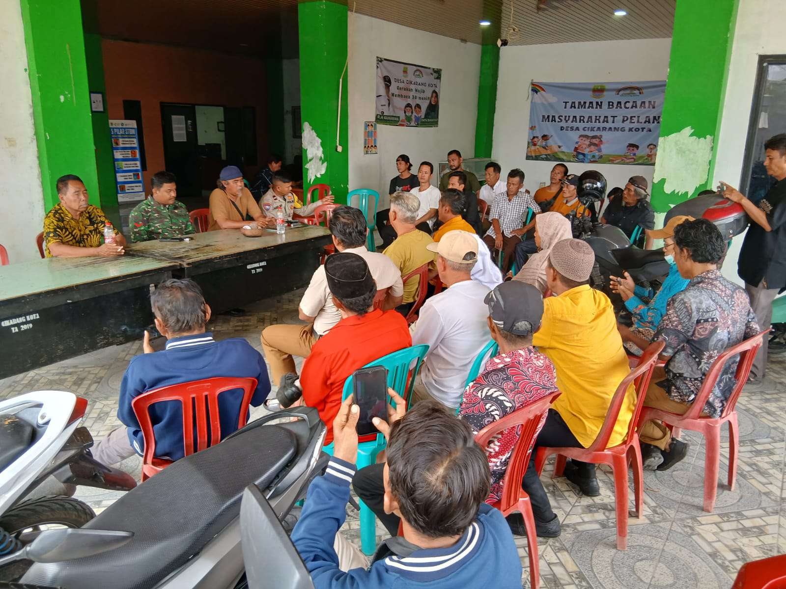 Pembahasan menyambut bulan suci Ramadhan di Desa Cikarang kota