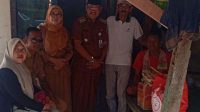 Tersentuh Kondisi Lansia, Plt Camat Karangbahagia Tinjau Langsung Rumah Mada Usai Viral di Media Online