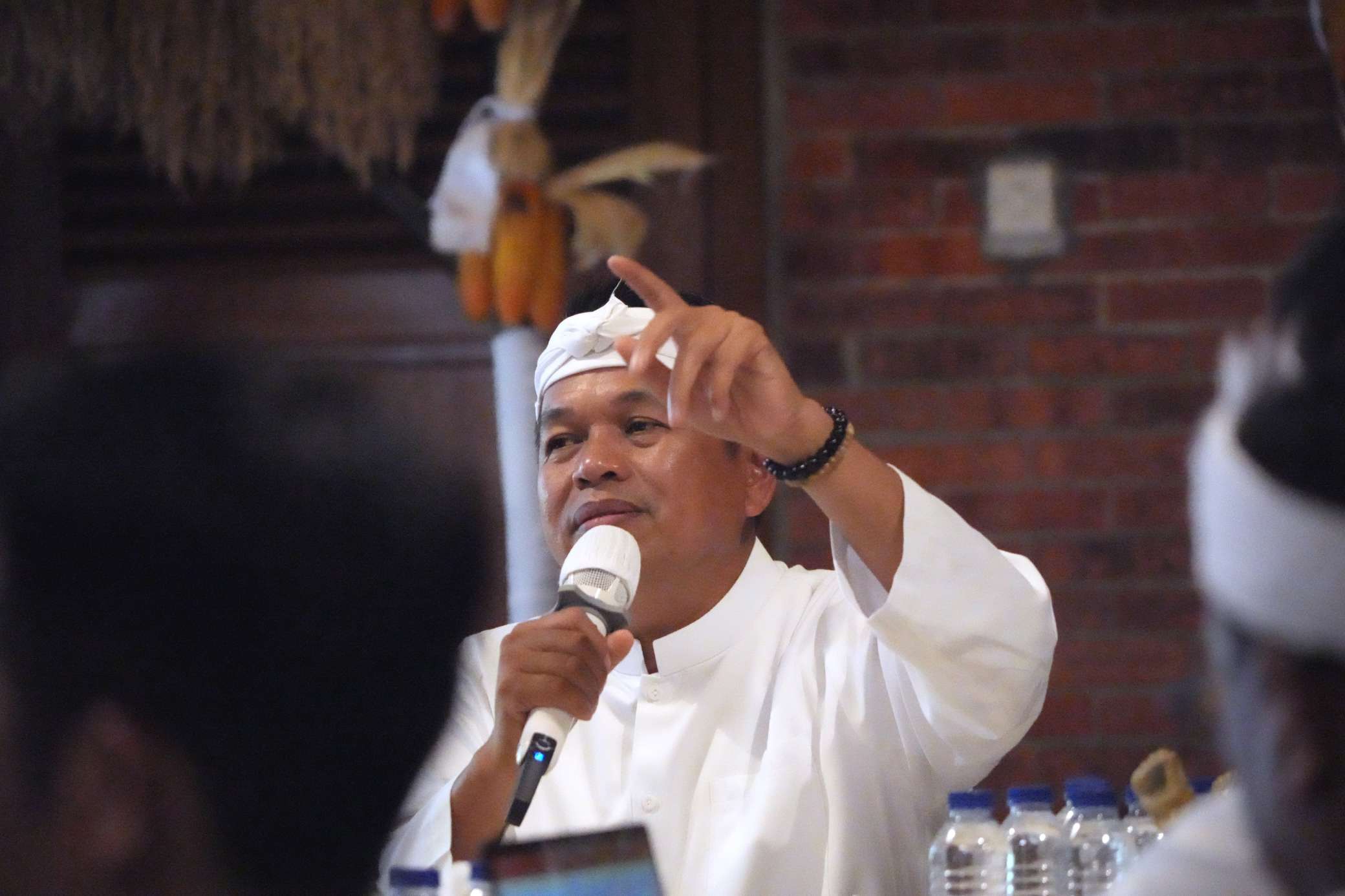 Akomodasi Aspirasi Buruh, Pemdaprov Jabar Matangkan Revisi Kepgub UMSK 2026 Melalui Ruang Dialog