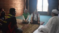 Ketua DPRD Langkat Sri Bana Serahkan Bantuan untuk Tuan Guru Babusalam dan Warga Terdampak Banjir