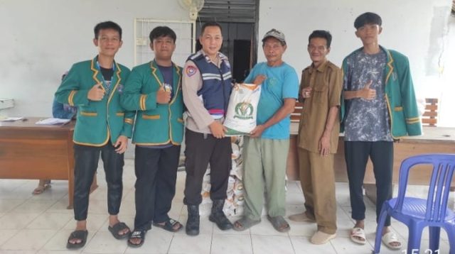 Polsek Talang Ubi Monitoring Pembagian Bantuan Pangan Pemerintah Tahap II