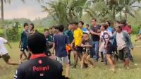 Turnamen Sepak Bola Piala Kepala Desa Bojong Catang Berujung Ricuh