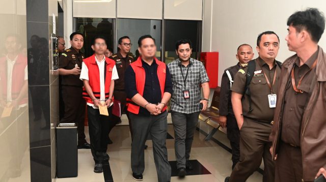 Kejati Jabar Tahan Dua Tersangka Korupsi Tunjangan Perumahan DPRD Kabupaten Bekasi, Kerugian Negara Capai Rp 20 Miliar