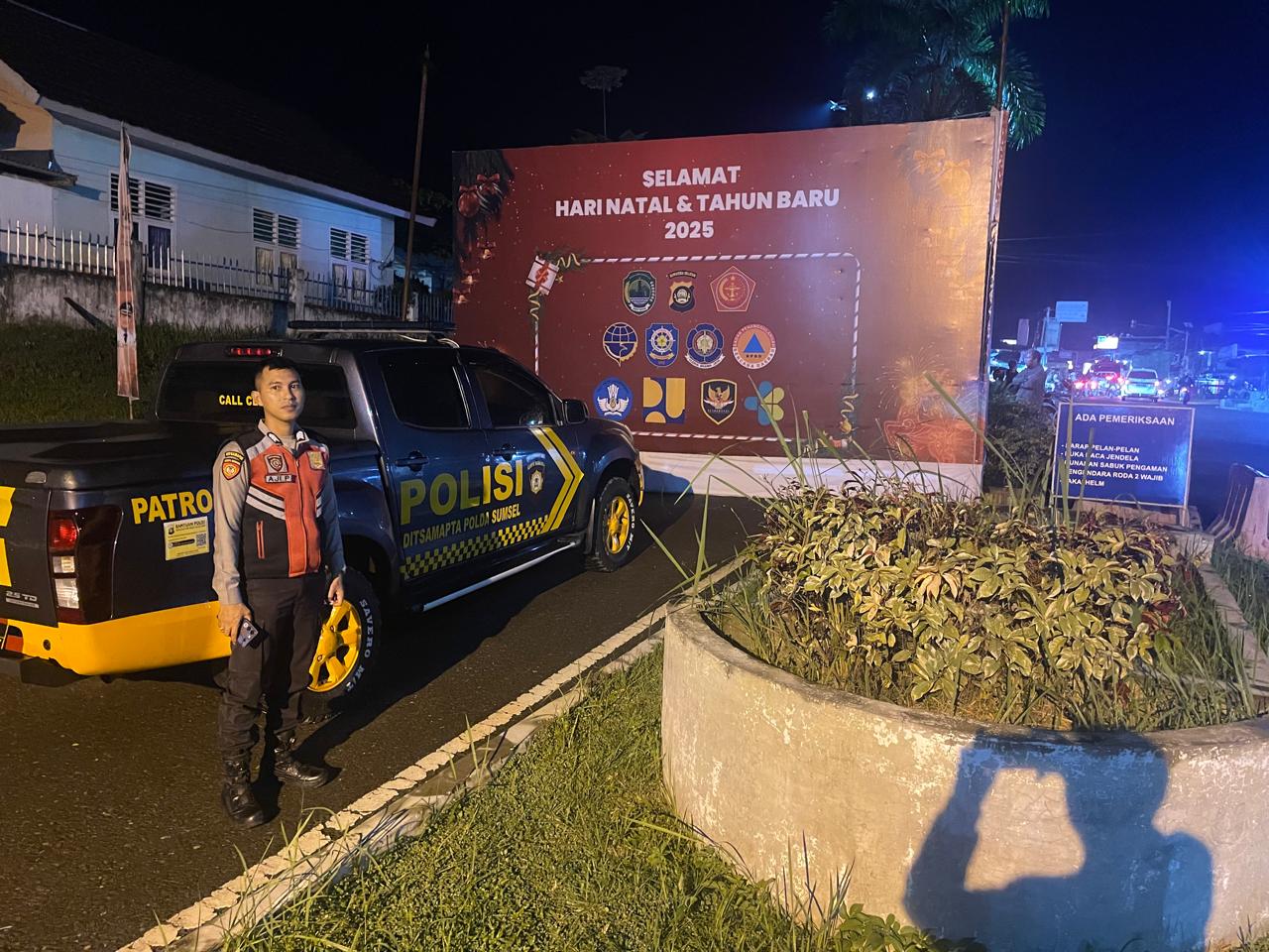 Samapta Polres PALI Siaga Nataru, Antisipasi Kepadatan Lalin dan 3C di Simpang Lima Pendopo