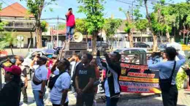 Surabaya Gaduh, Ribuan Wartawan Datangi kantor Satpol PP