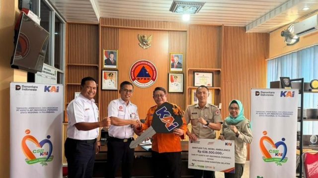 Kolaborasi Kondisi Darurat, KAI Divre III Palembang Salurkan CSR Mobil Ambulance Melalui BPBD Kabupaten Muara Enim