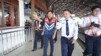 Pastikan Keandalan Prasarana dan Pelayanan Optimal Jelang Nataru 2025/26, KAI Bersama KNKT dan DJKA Kemenhub Lakukan Inspeksi