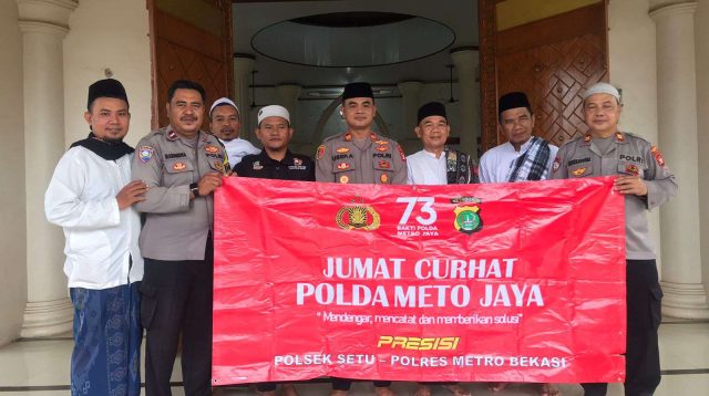 Kapolsek Setu Gelar Jum’at Curhat di Desa Kertarahayu, Warga Sampaikan Aspirasi Kamtibmas