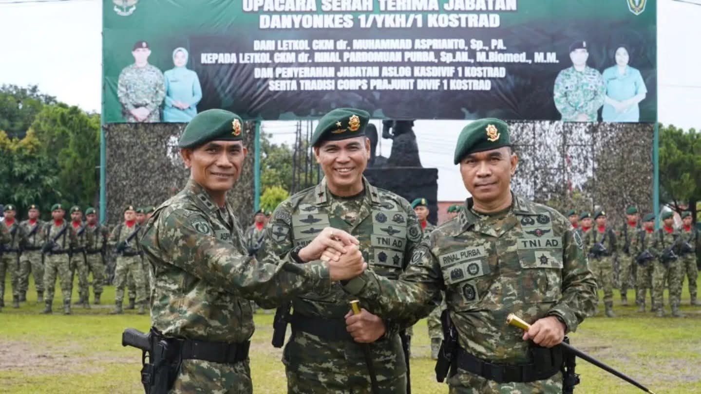 Sertijab Danyonkes 1 dan Tradisi Korps Prajurit Divif 1 Kostrad Dipimpin Langsung Pangdivif 1 Kostrad