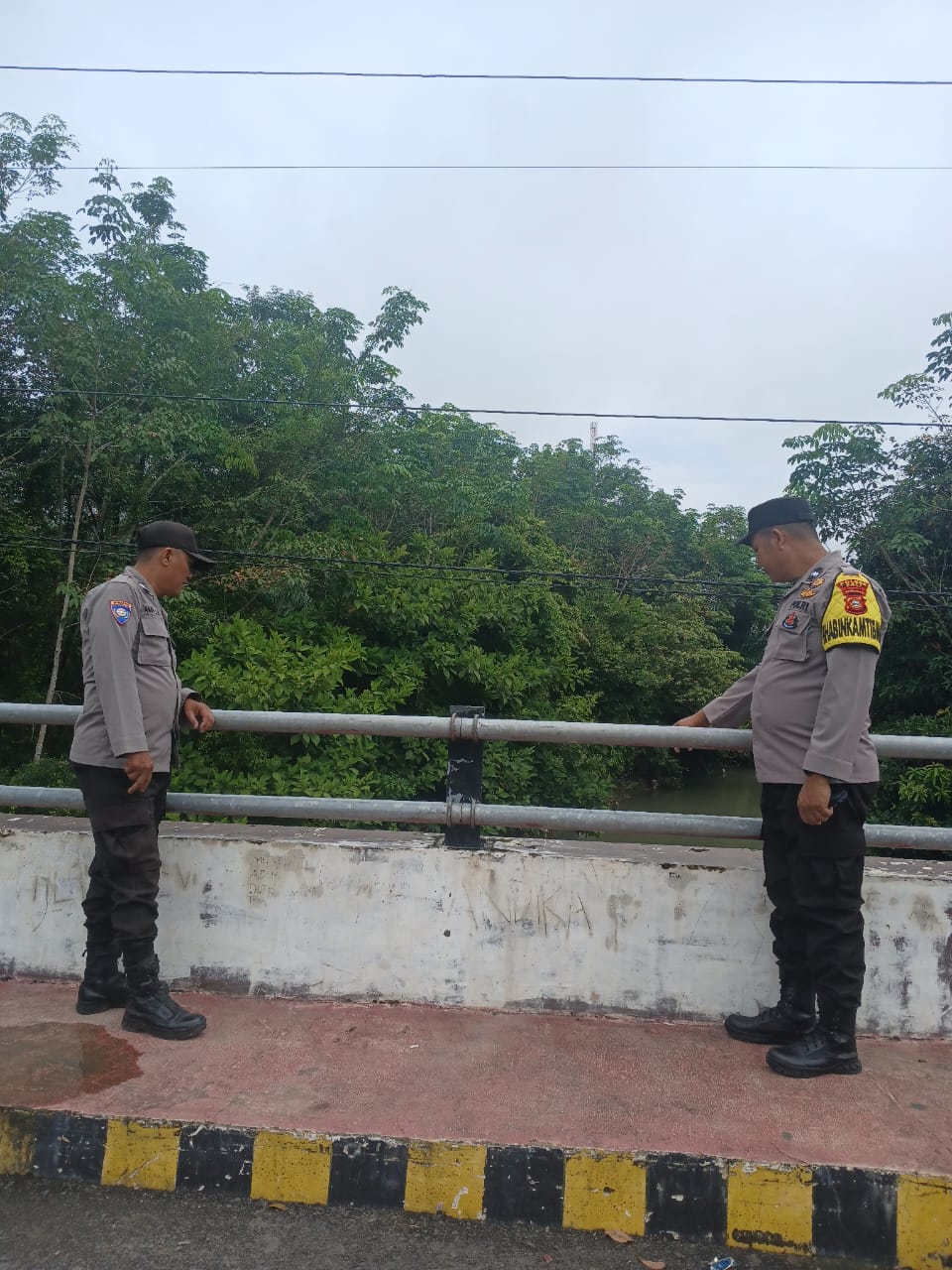 Polsek Penukal Abab Pantau Debit Air Tiga Sungai, Kapolres PALI: Kondisi Masih Normal