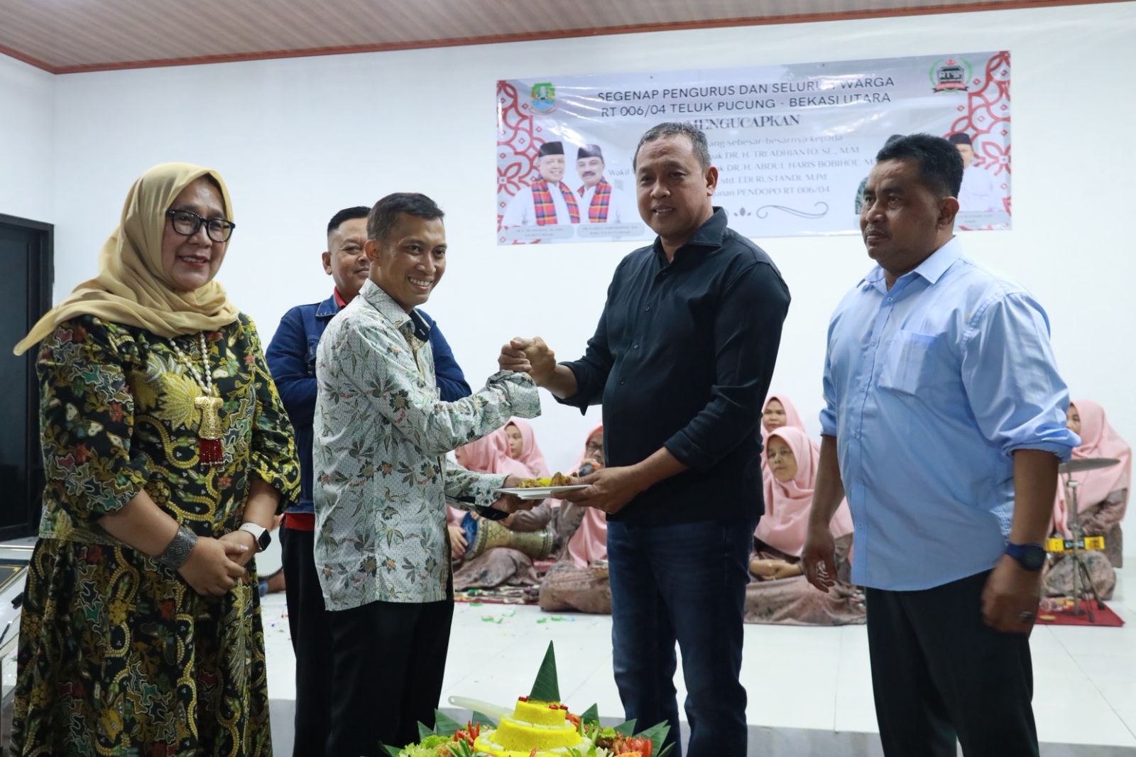 Wali Kota Bekasi Resmikan Pendopo RW 04 Bekasi Keren 