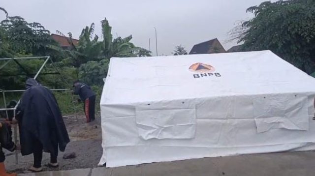 Diguyur Hujan Sejak Sabtu Malam, Puluhan Rumah di Karangraharja Bekasi Terendam Banjir, BPBD Dirikan Tenda Darurat