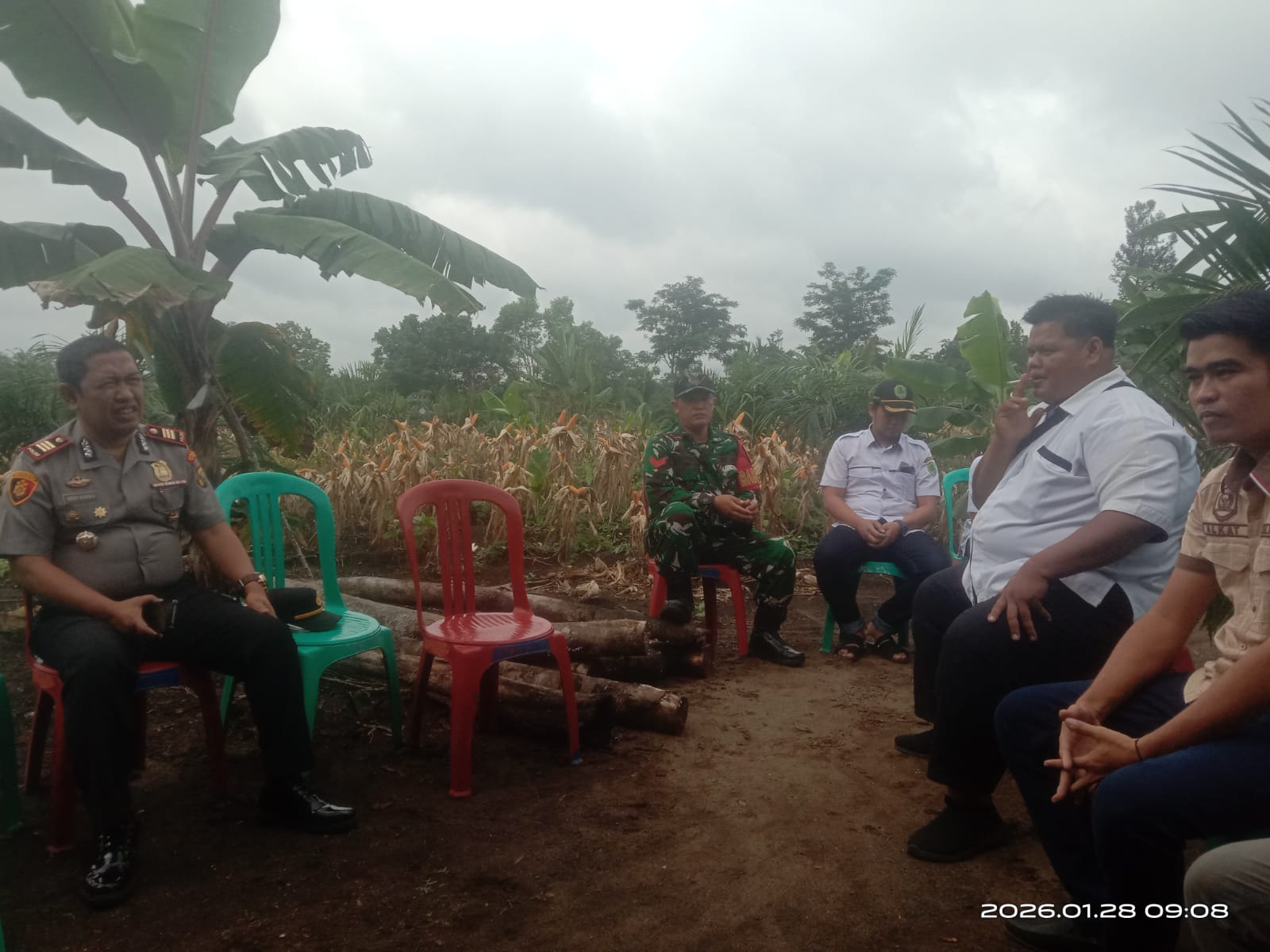 Polisi Bebusik ke Desa Purun Timur, Polres PALI Perkuat Benteng Kamtibmas dari Akar Rumput