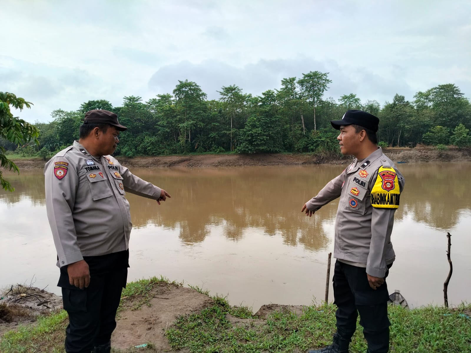 Debit Sungai Lematang Normal, Polsek Tanah Abang Pastikan Wilayah Aman