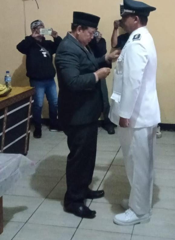 Juandi Jaya Resmi Jabat PJ Kepala Desa Banjarsari, Camat Sukatani Tekankan Tanggung Jawab dan Pelayanan