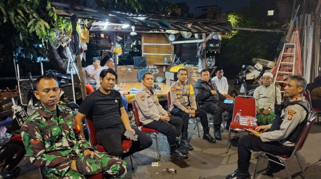 Ciptakan Rasa Aman, Polsek Senen Intensifkan Patroli Usai Apel Warga