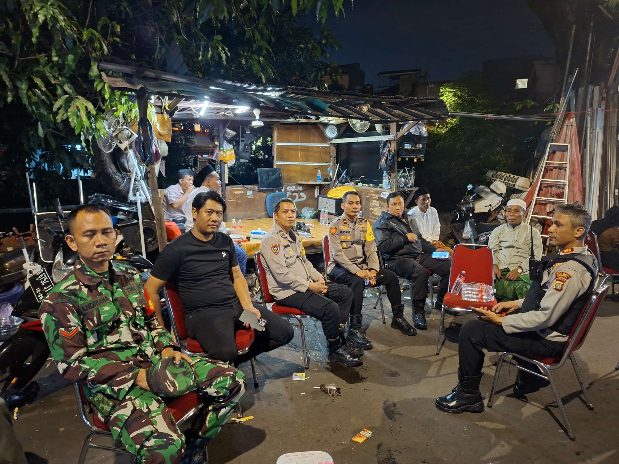 Ciptakan Rasa Aman, Polsek Senen Intensifkan Patroli Usai Apel Warga