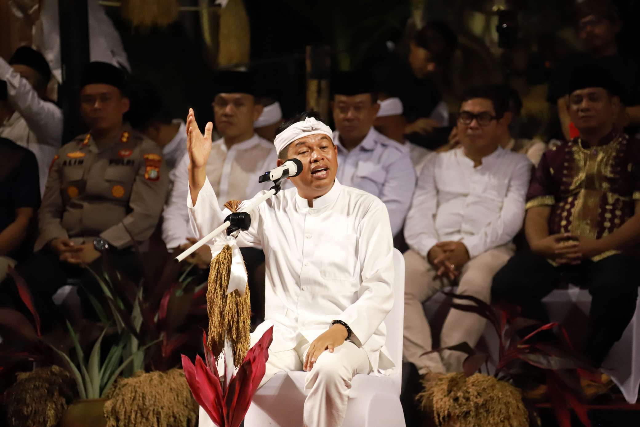 Safari Ramadan 2026: Di Tambun Selatan, KDM Sentil “Penyakit” Anggaran dan Tantang Transparansi Radikal