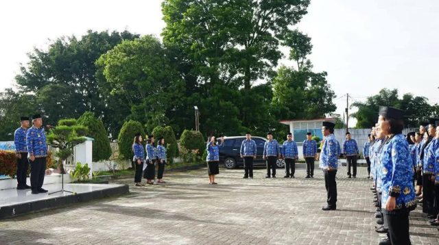 Wabup Deni Lumbantoruan Tegaskan Disiplin ASN pada Apel Hari Kesadaran Nasional