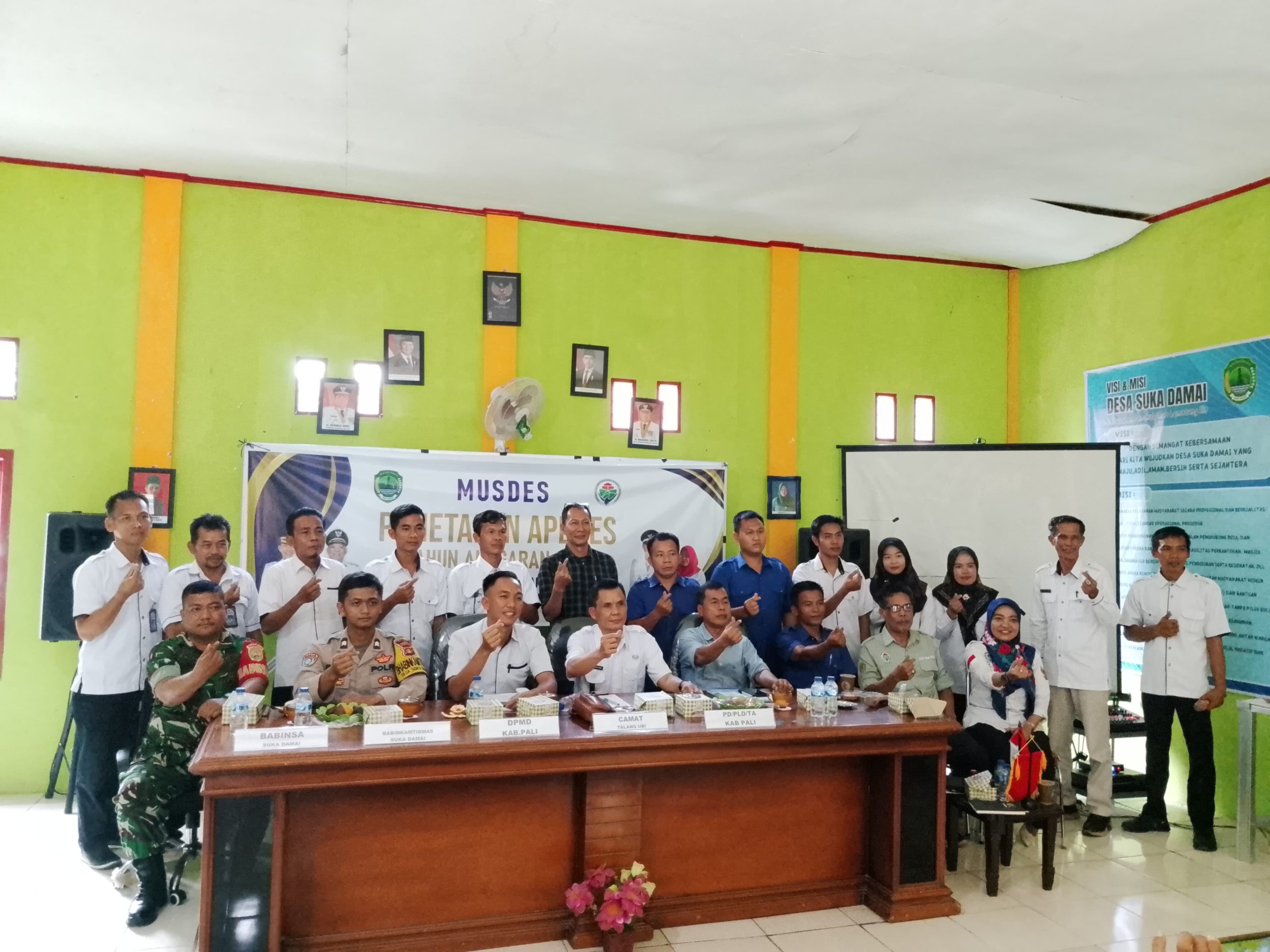 Bhabinkamtibmas Hadiri Musdessus Desa Suka Damai, Polri Kawal Transparansi dan Kondusivitas Desa