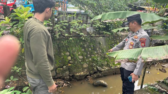 POLSEK TALANG UBI MONITORING DEBIT AIR BERACUNG, POLRI PASTIKAN SITUASI MASIH TERKENDALI