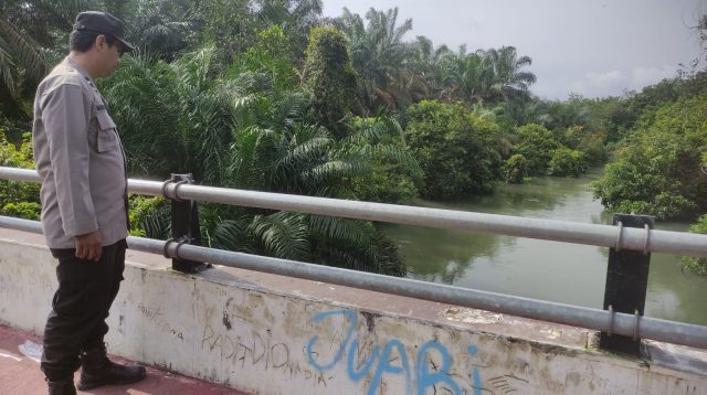 POLISI PANTAU DEBIT SUNGAI SEBAGUT, PENUKAL, DAN ABAB, SITUASI TERKINI TERPANTAU AMAN DAN STABIL