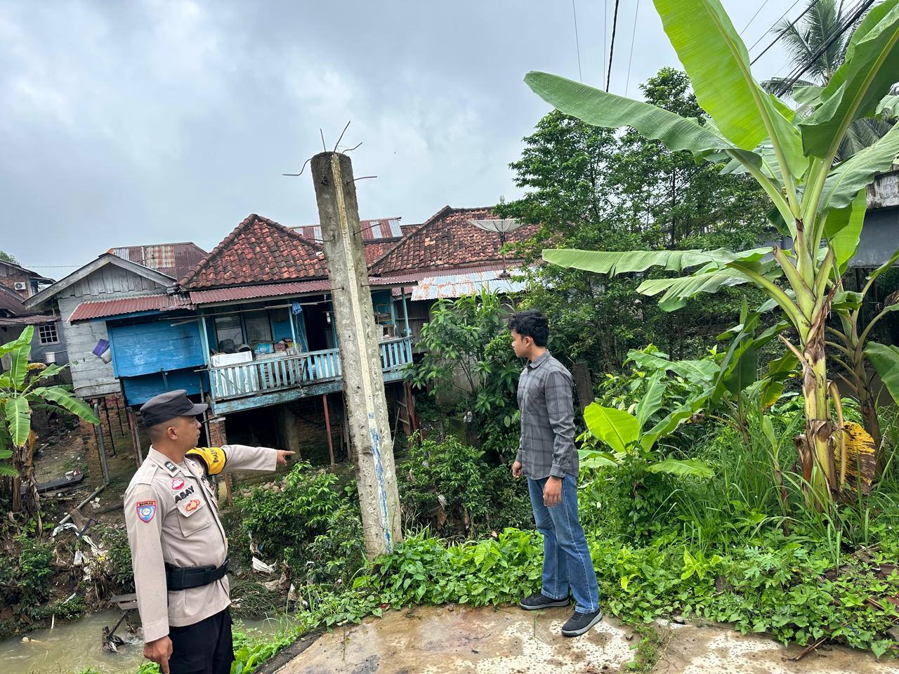 Debit Sungai Lematang Naik Bertahap, Polsek Talang Ubi Lakukan Monitoring Preventif