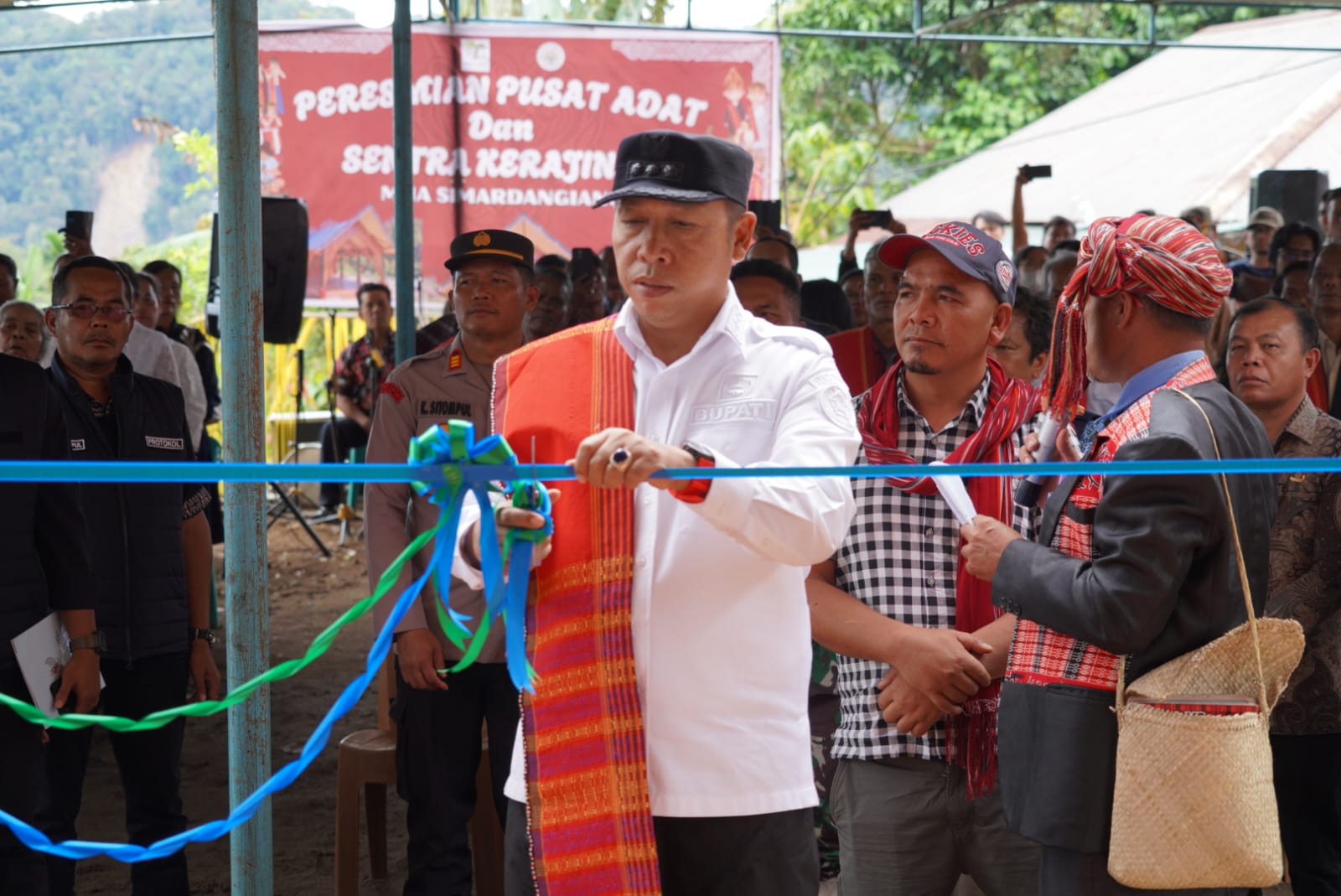 ‎Bupati Taput Resmikan Pusat Adat Simardangiang, Perkuat Identitas dan Hilirisasi Kemenyan