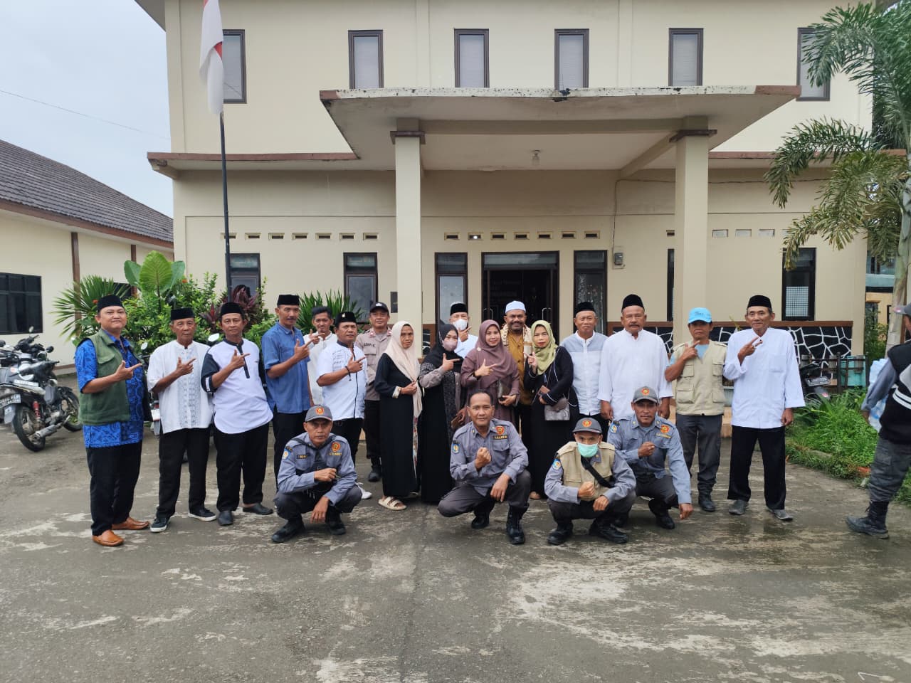 Sambut Ramadhan 1447 H, Pemdes Kedungwaringin Gelar Pawai Ta’aruf Meriah Bersama Ratusan Siswa