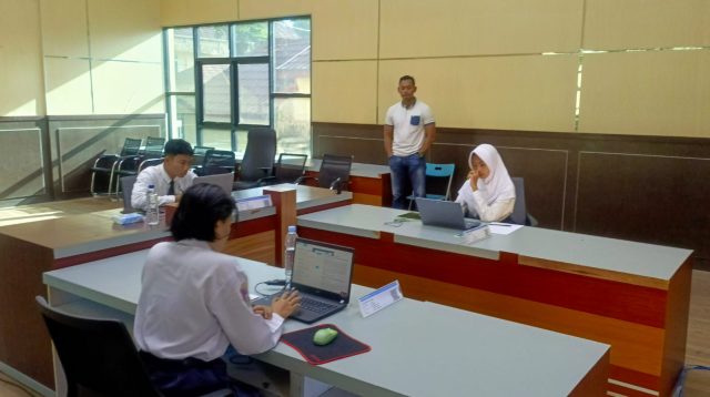 Jamin Transparansi, Polres Pagar Alam Kawal Ketat Ujian CAT NST Tahap II SMA Kemala Taruna BhayangkaraPolres