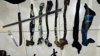 POLISI AMANKAN 10 REMAJA DAN SENJATA TAJAM, GAGALKAN AKSI PERANG SARUNG