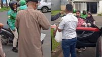Wujud Nyata Kepedulian, Kompaknya Aliansi Ormas Bekasi Ringankan Beban Sesama Lewat Takjil Gratis Wujud Nyata Kepedulian, Kompaknya Aliansi Ormas Bekasi Ringankan Beban Sesama Lewat Takjil Gratis