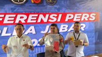 ‎‎Polda Jabar Sita Puluhan HP dan Ribuan SIM Card dari Markas WhatsApp Blast Judi Online di Cirebon