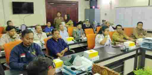 Jika Parkir Semut Baru Tak diijinkan: Dishub diminta Evaluasi Jukir Semut Kali Oleh DPRD Kota Surabaya