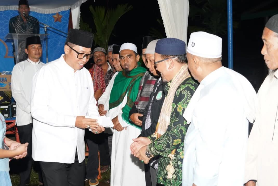 Bupati Taput Berbuka Puasa Bersama Warga Empat Kecamatan di Pahae