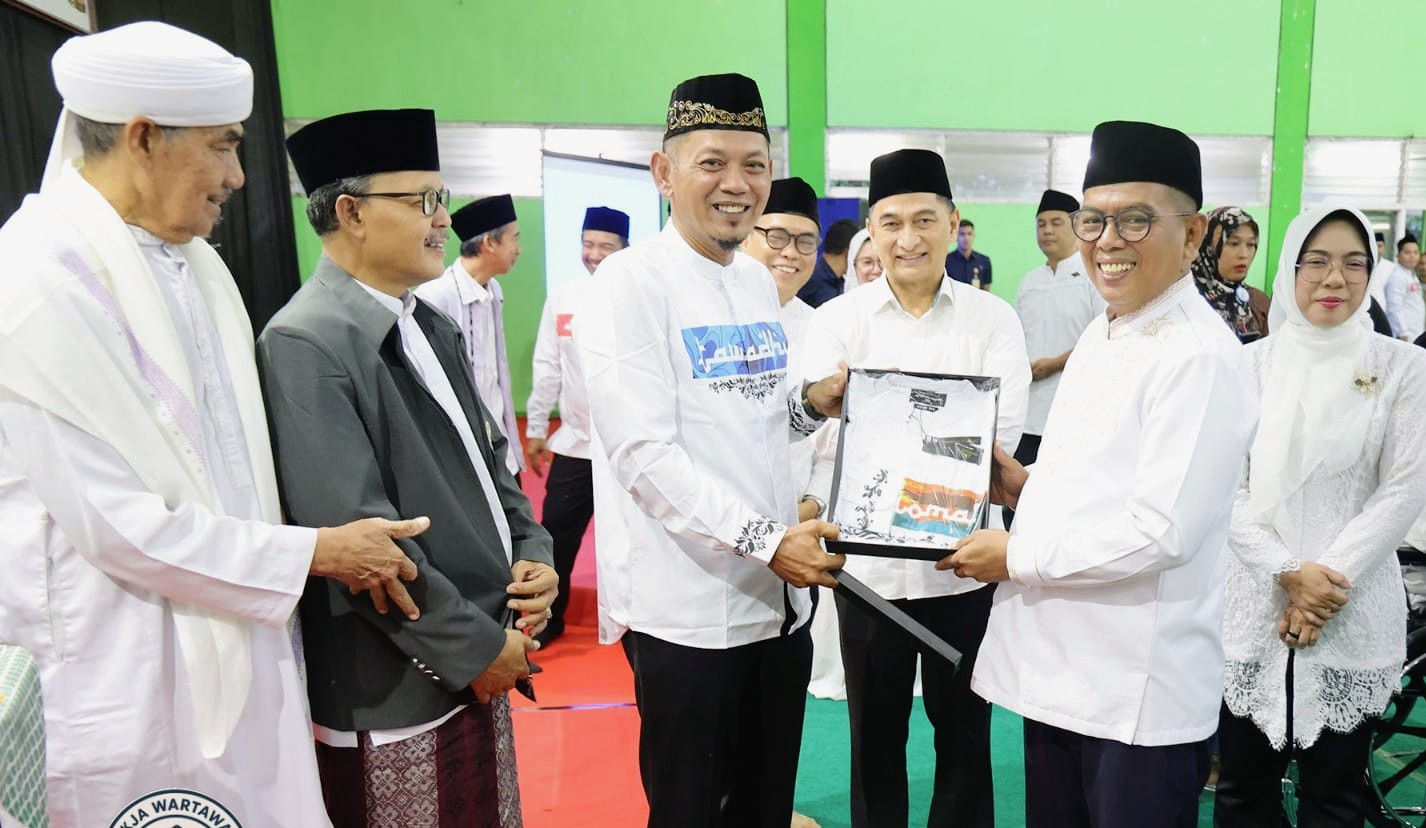 Dalam Rangka Safari Ramadan di Al Khairiyah, Gubernur Andra Soni Tegaskan Komitmen Sekolah Gratis untuk Masa Depan Banten