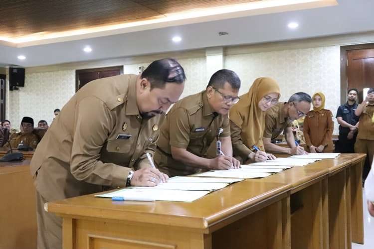 Pemkab Bekasi Teken Kerja Sama Bantuan Hukum dengan Kejari