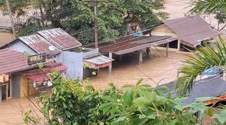 Miris! Bantuan Pasca Banjir Desa Aek Libung Diduga Tidak Merata, Warga Sebut Ada Kerabat Kades Terima Bantuan