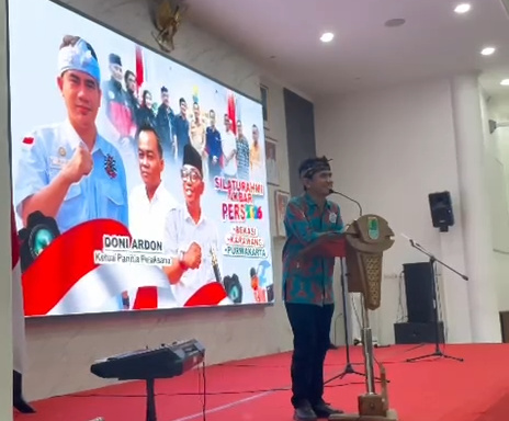 Sosok Kartunis “Hedot” Lembergar Meriahkan Silaturahmi Akbar Pers Bekasi-Karawang-Purwakarta