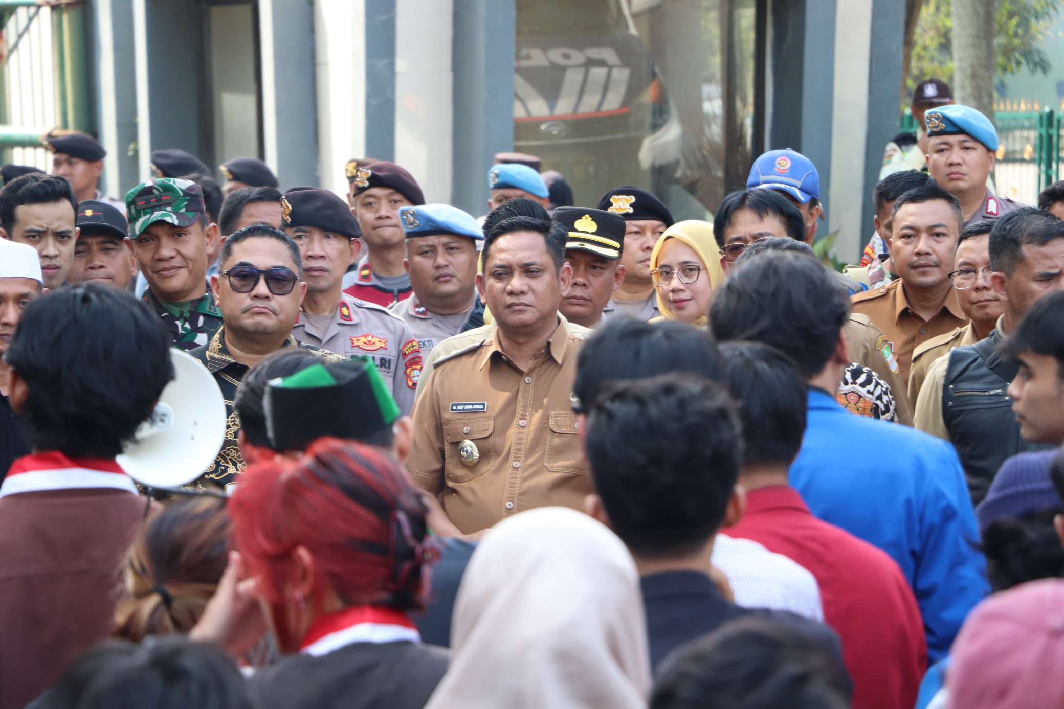 Dialog Terbuka Plt Bupati Bekasi Ajak Mahasiswa Kolaborasi Bangun Daerah