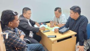 Kepala cabang leasing SMS Jaktim terkesan menghindar dugaan penarikan kendaraan secara sepihak tanpa putusan pengadilan