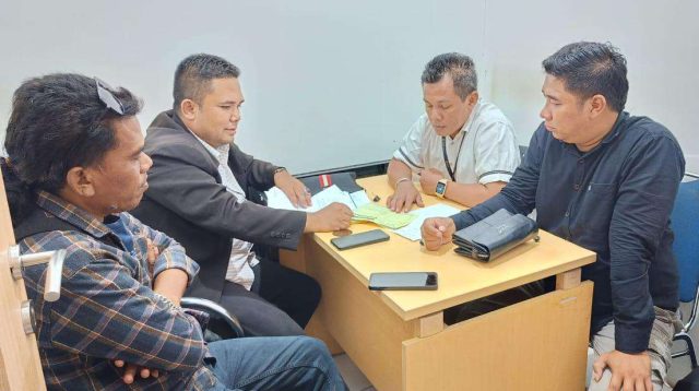 Kepala cabang leasing SMS Jaktim terkesan menghindar dugaan penarikan kendaraan secara sepihak tanpa putusan pengadilan