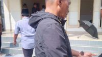 Wujud Kepedulian, Kades Karangsari Antarkan Jenazah Orang Tua Sekdes ke Peristirahatan Terakhir
