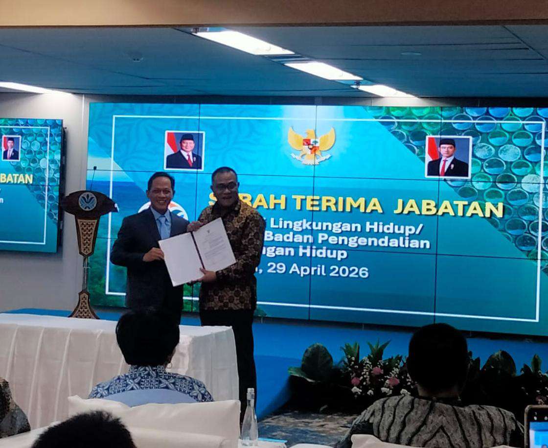 Serah Terima Jabatan Sah, Jumhur Kini Mimpin Kementerian Lingkungan Hidup