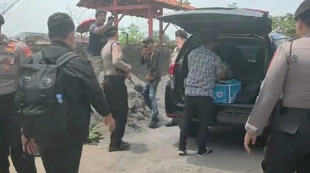 Setelah Rumah di Bandung KPK Geledah Rumah Ono Surono di Indramayu