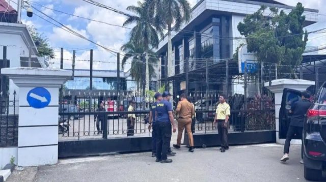 Menutupi Kebenaran? Wartawan Dilarang Masuk Kantor Gubernur, Petugas: Itu Perintah Atasan !