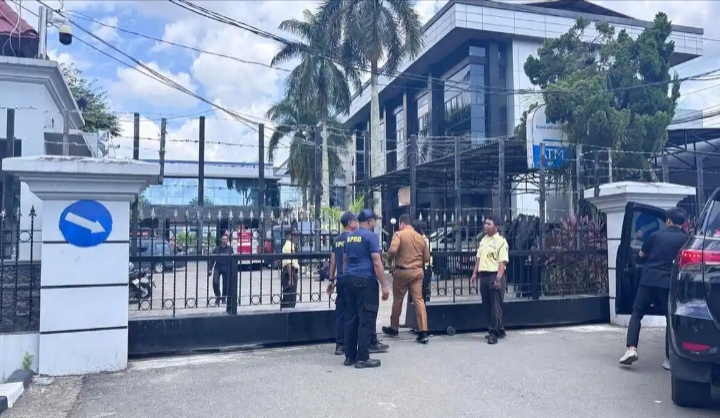 Menutupi Kebenaran? Wartawan Dilarang Masuk Kantor Gubernur, Petugas: Itu Perintah Atasan !