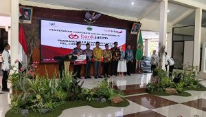 Bank Jatim Serahkan CSR Taman Batas Kota Curahdami ke Pemkab Bondowoso