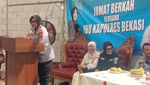 Jumat Berkah Kapolres Metro Bekasi Sosialisasikan Jam Malam dan Pemberantasan Narkoba
